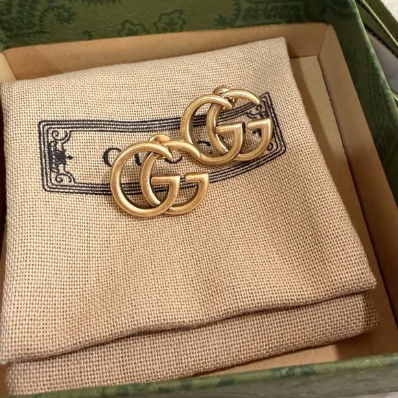 Gucci Gold Double G earrings - Picture 4 of 5